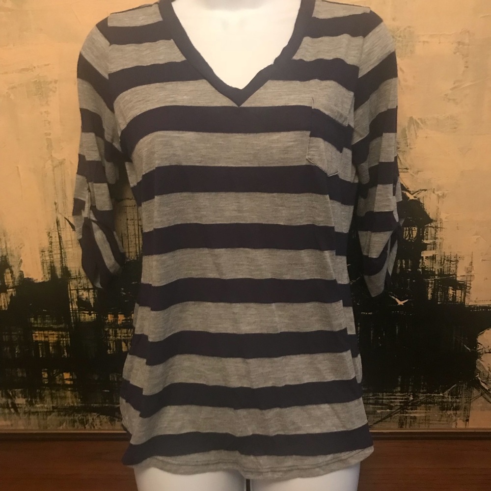 3/4 button scrunched sleeve shirt